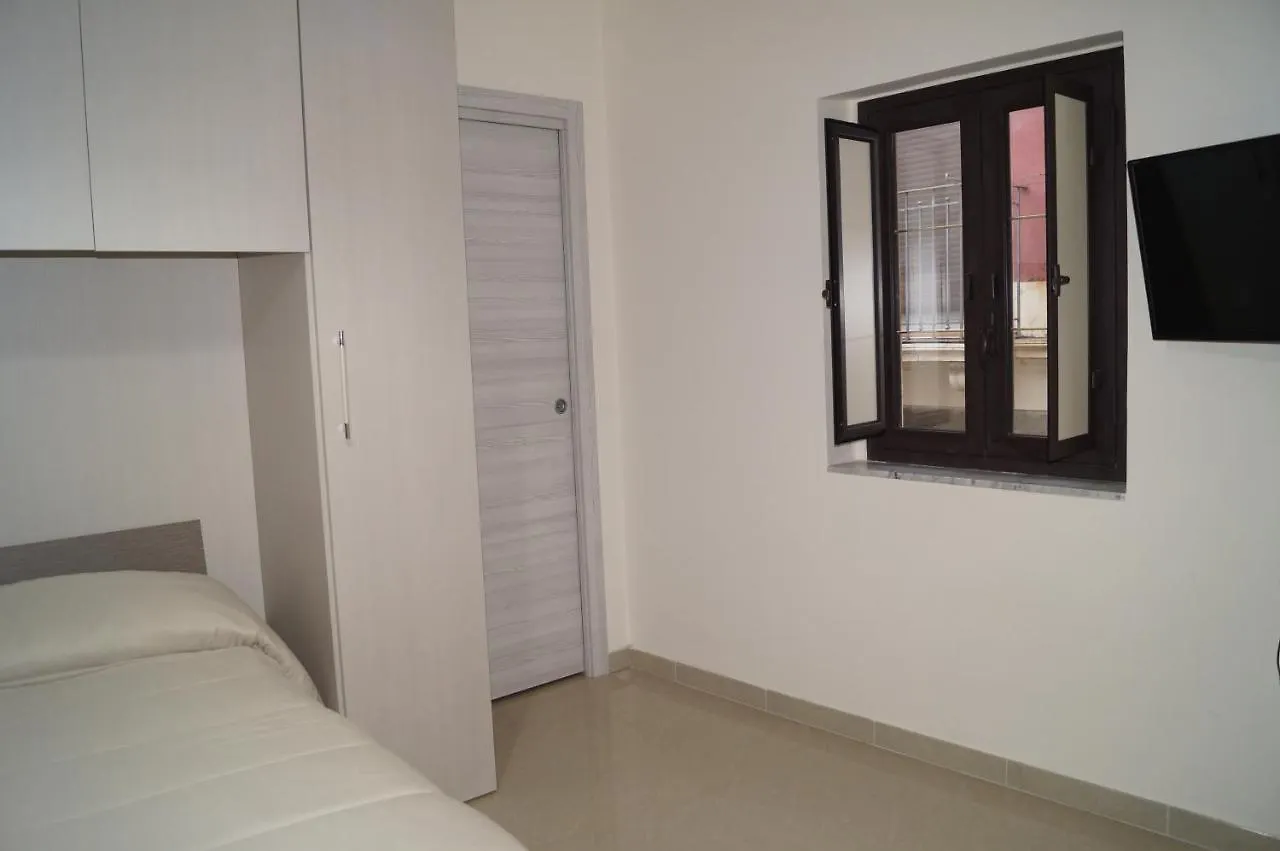 Briscola B&B Catania 0*,  Italy